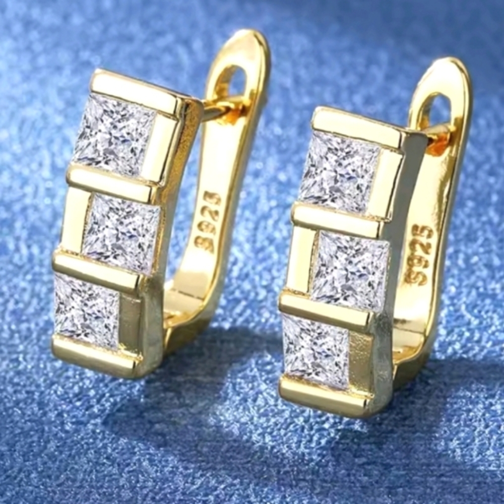 Elegant 925 sterling Silver Earrings